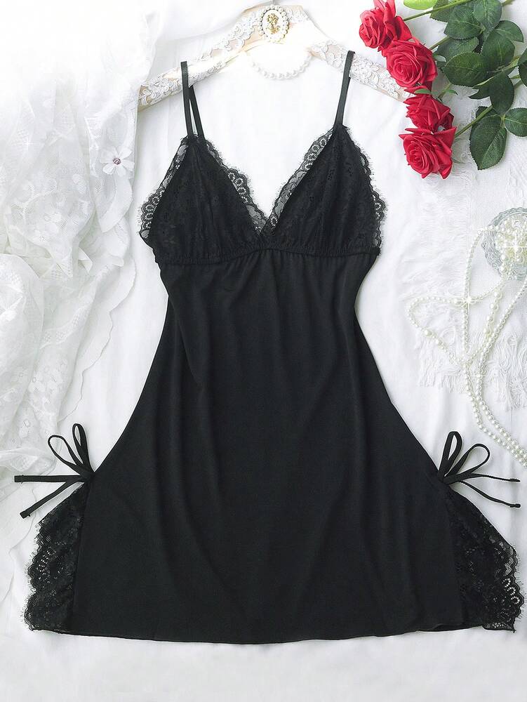 Sexy Bow Halter Nightdress Backless Lace Lingerie Deep V Sleepwear Floral Lace Contrast Slim Fit Slit Nightgown Bridal Honeymoon Pajamas