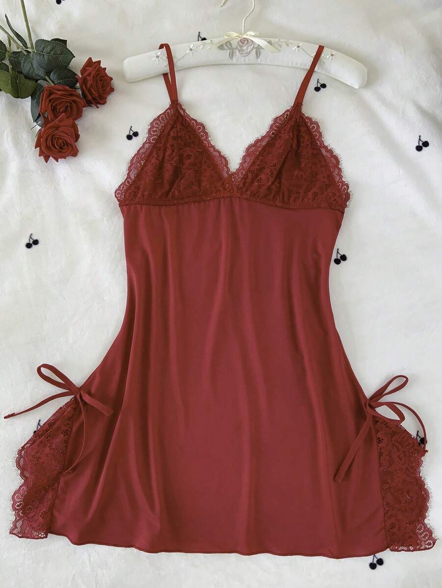 Sexy Bow Halter Nightdress Backless Lace Lingerie Deep V Sleepwear Floral Lace Contrast Slim Fit Slit Nightgown Bridal Honeymoon Pajamas