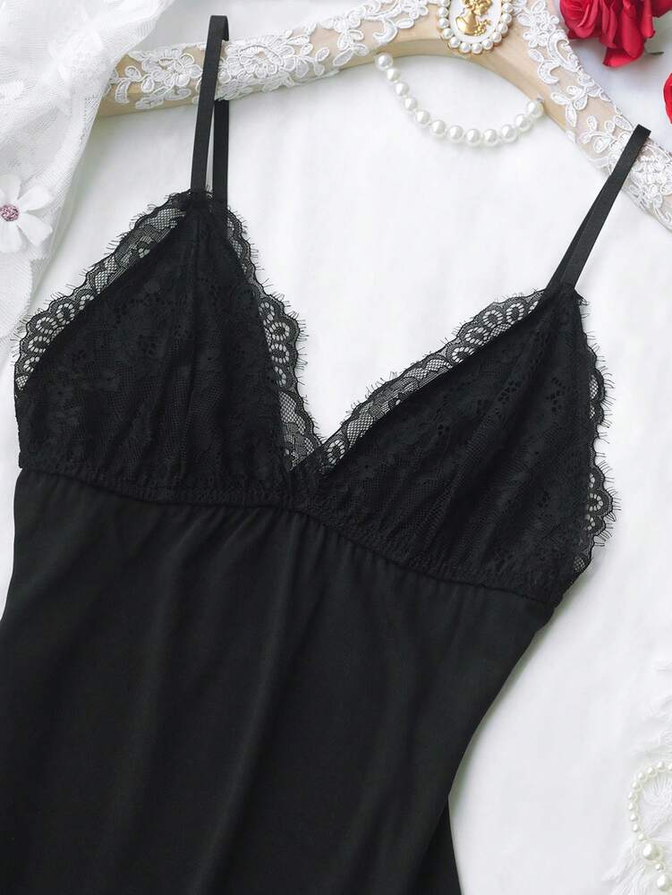 Sexy Bow Halter Nightdress Backless Lace Lingerie Deep V Sleepwear Floral Lace Contrast Slim Fit Slit Nightgown Bridal Honeymoon Pajamas